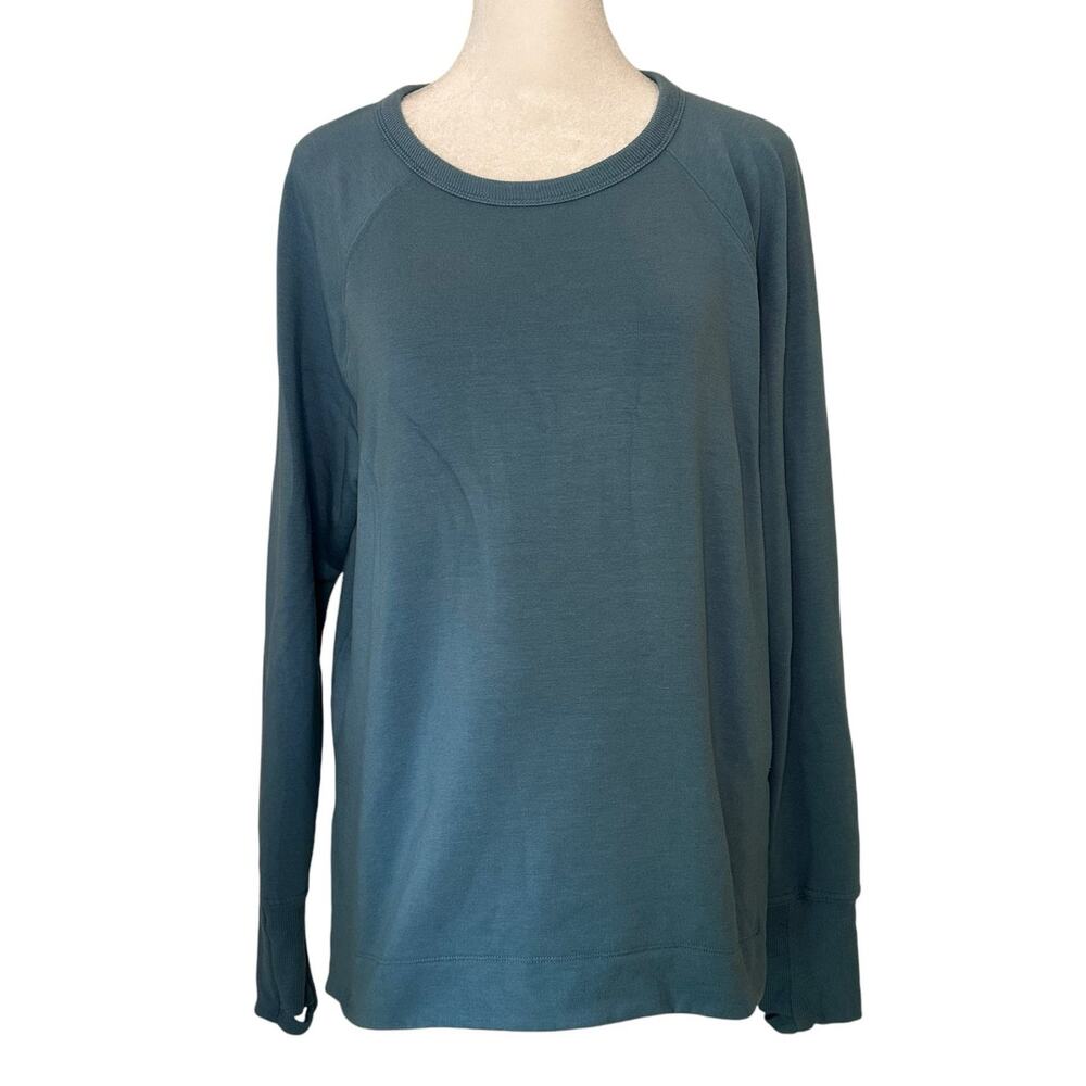 Athleta blue pullover crewneck sweatshirt size M